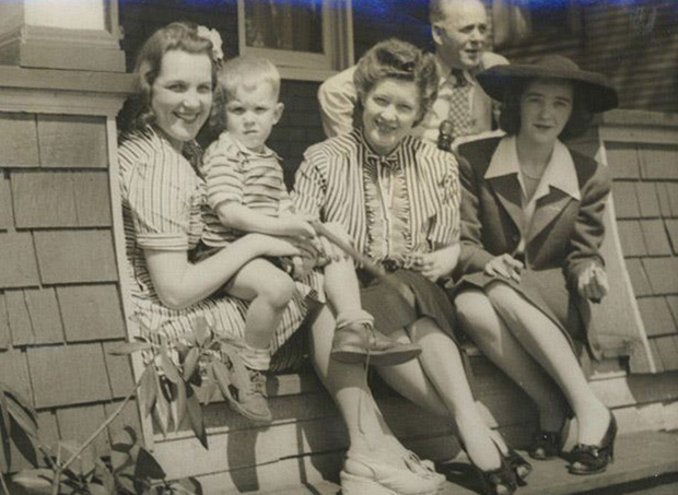 The Leonard/Baker Family, Morgantown, WV, 1944, Alma, Bill, Velma "Mongee," Barbara Ann, and Harry C. Leonard "Pop-Pop" on the back row.....